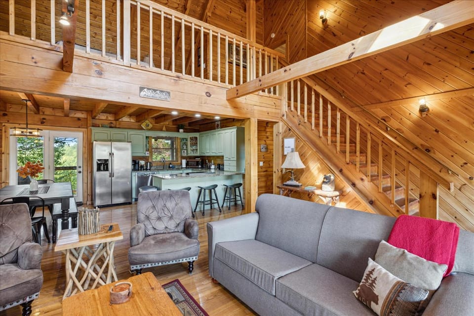 Living room, Seating area, fireplace