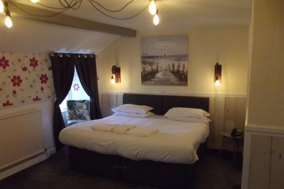 The Liverpool Arms Hotel Hotel in Wales