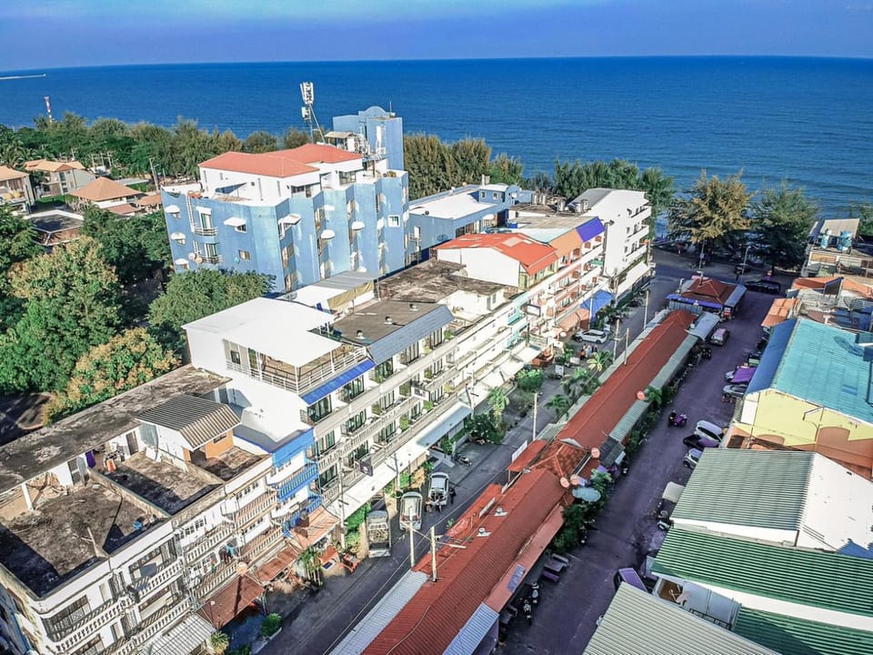 Bird's eye view, Sea view
