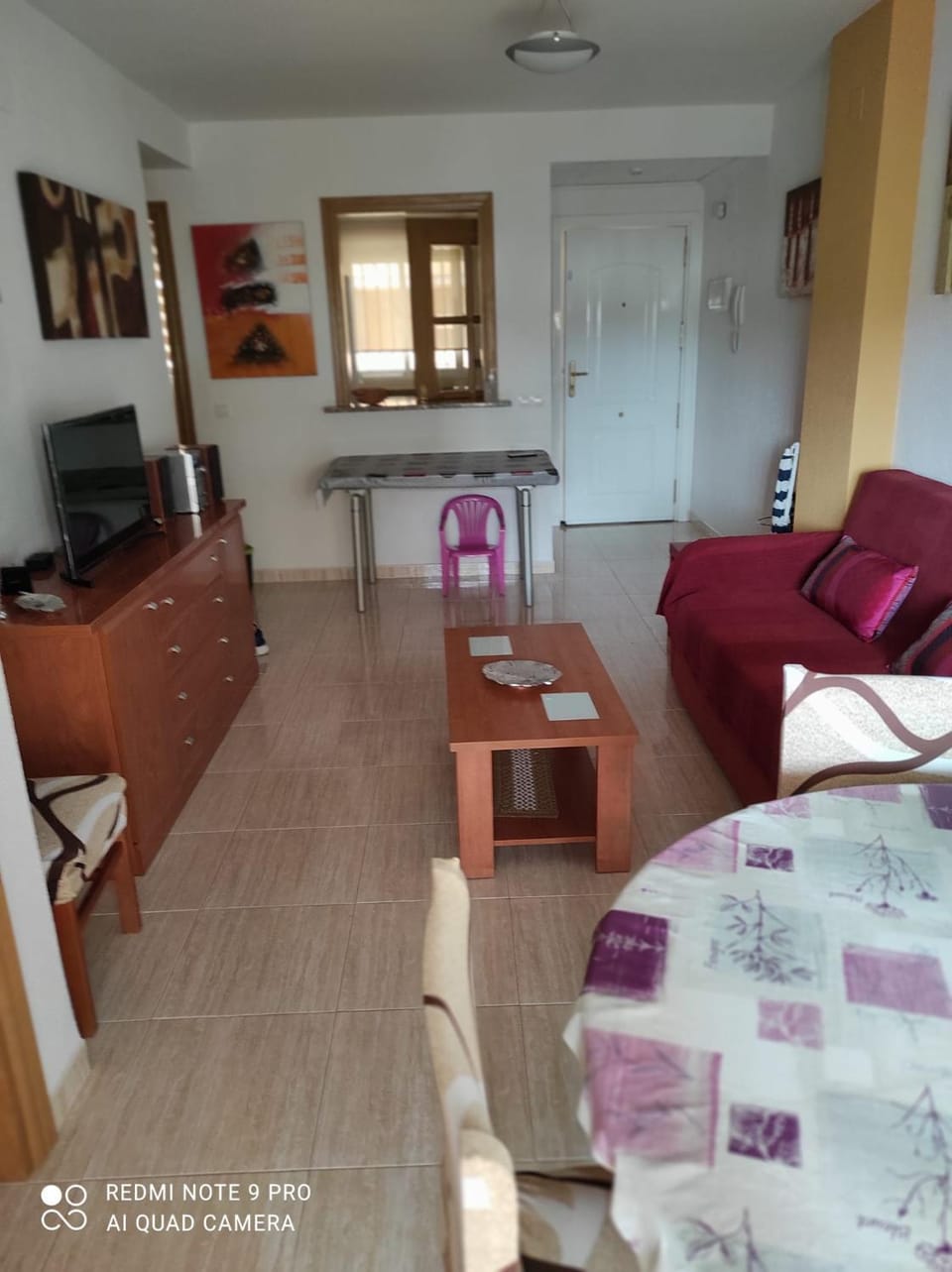 Communal lounge/ TV room