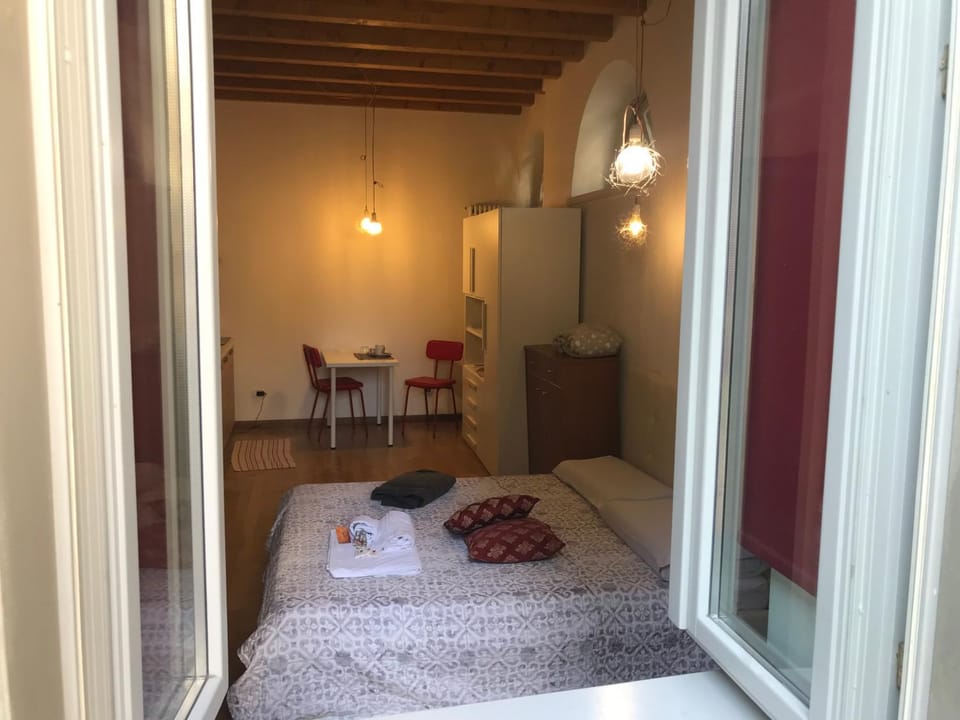 Bed, Photo of the whole room, Bedroom, towels, wardrobe