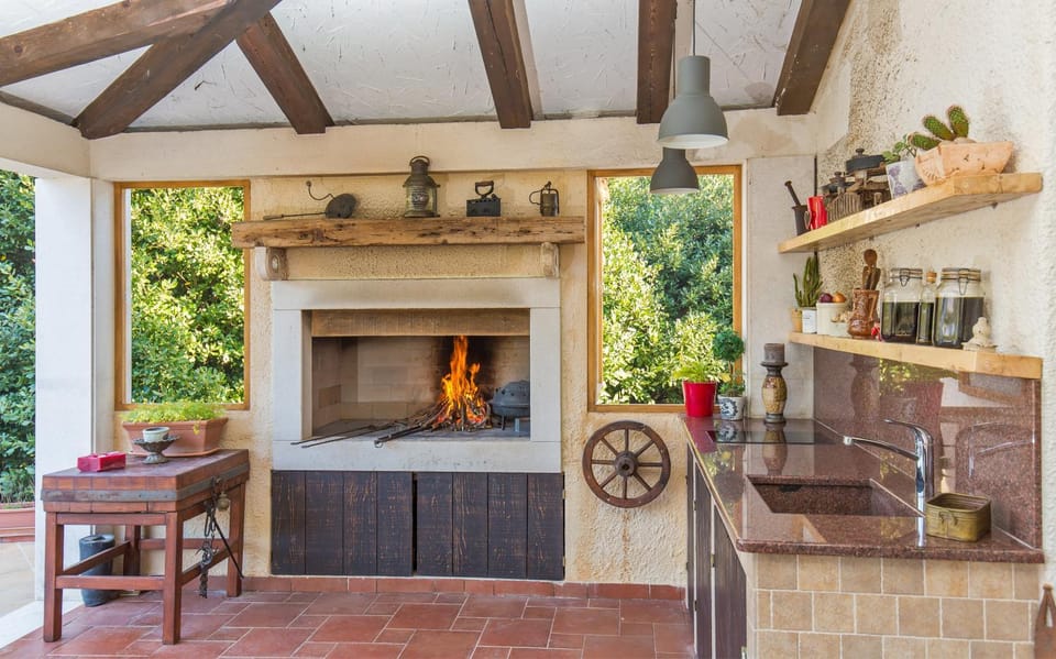 Patio, BBQ facilities, Garden, Balcony/Terrace