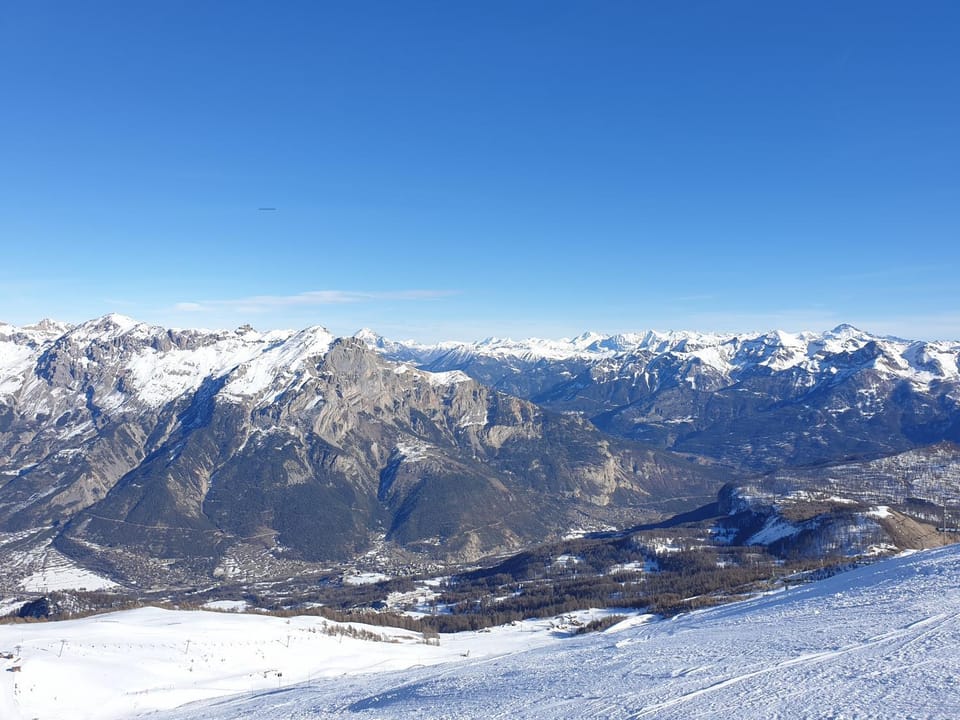 Activities, Skiing