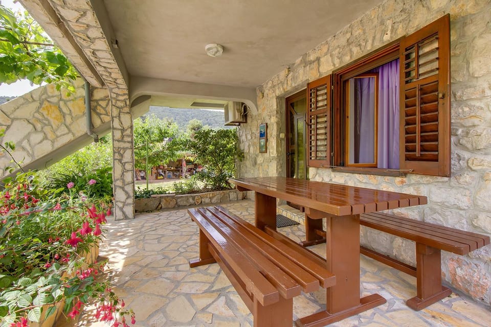 Patio, Balcony/Terrace, Seating area, Family