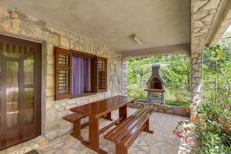 Patio, Neighbourhood, Natural landscape, BBQ facilities, Garden, Balcony/Terrace, Seating area, On site, Garden view, Family