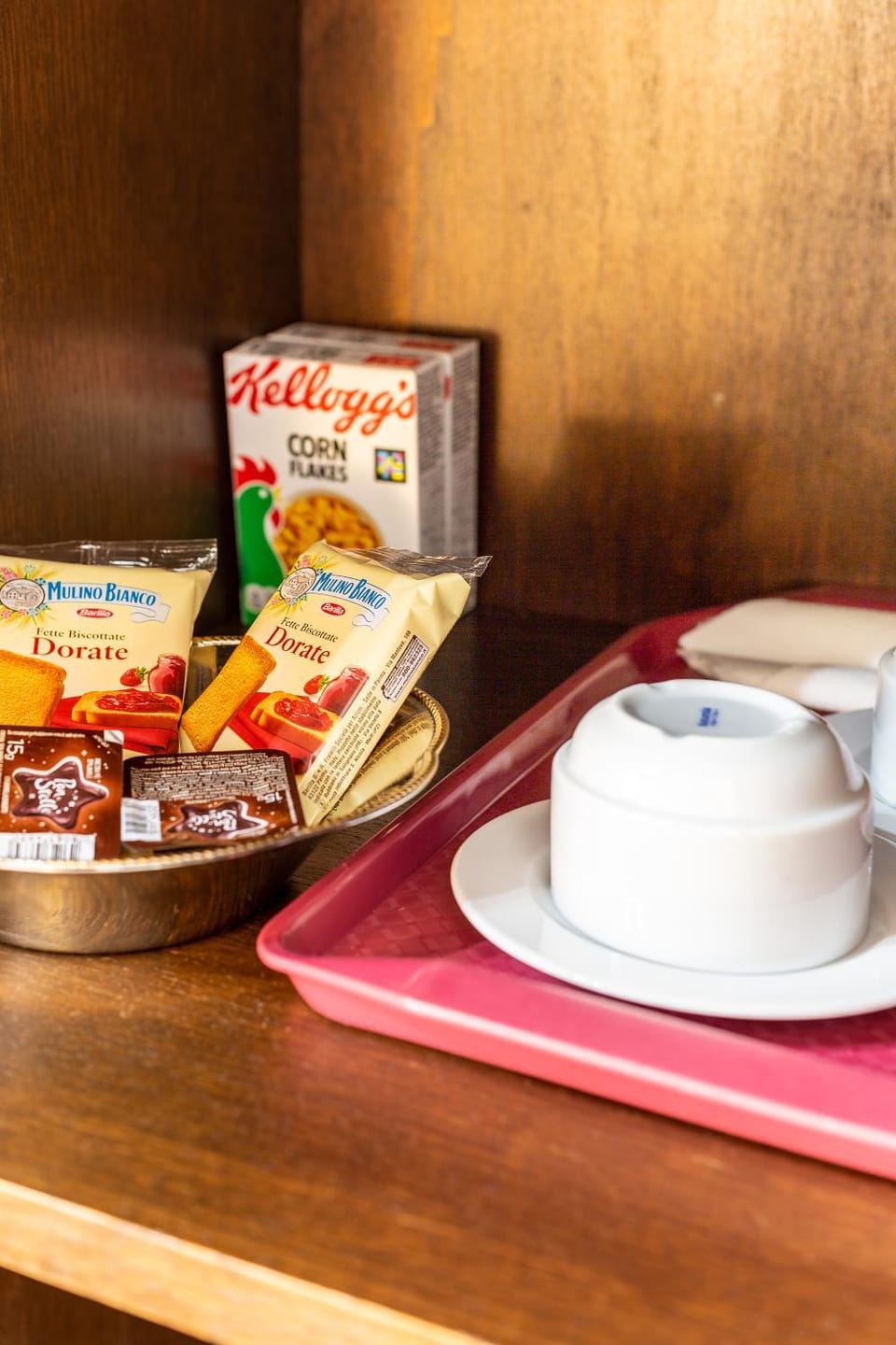 Coffee/tea facilities, Food and drinks, Food, Breakfast, Continental breakfast