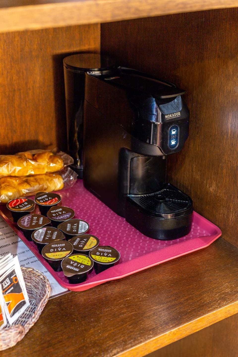 Coffee/tea facilities, Food and drinks, Food, Breakfast, Continental breakfast
