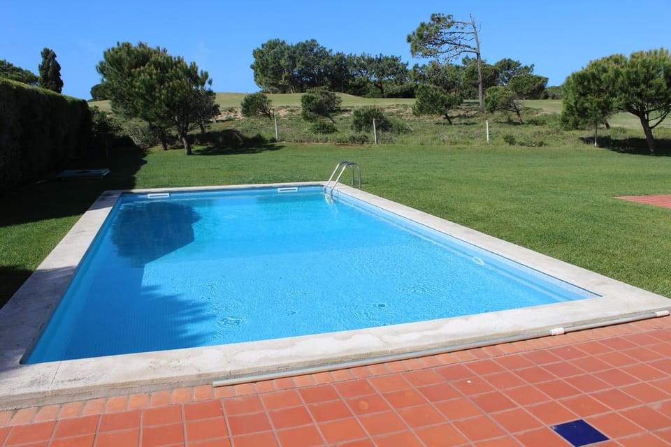 Garden, Golfcourse, Swimming pool