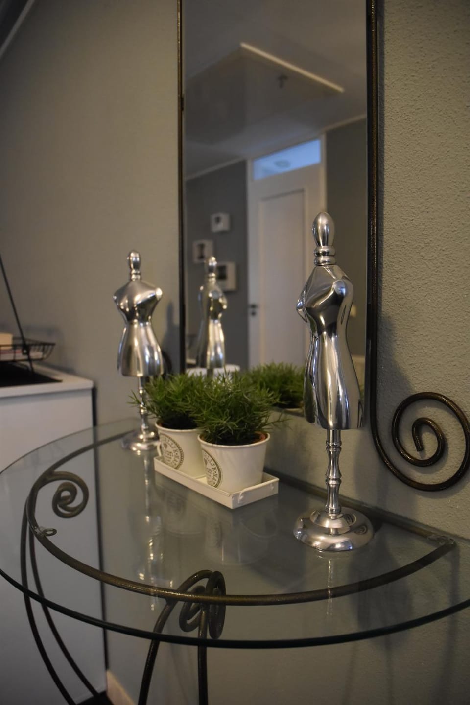 Property building, Decorative detail