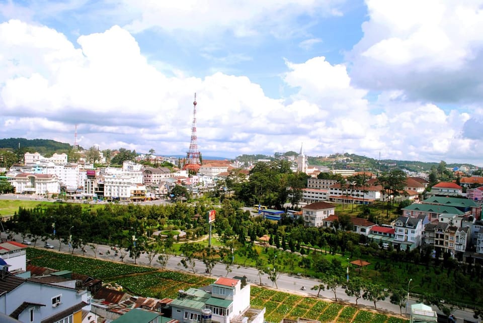 Nearby landmark, Natural landscape, City view