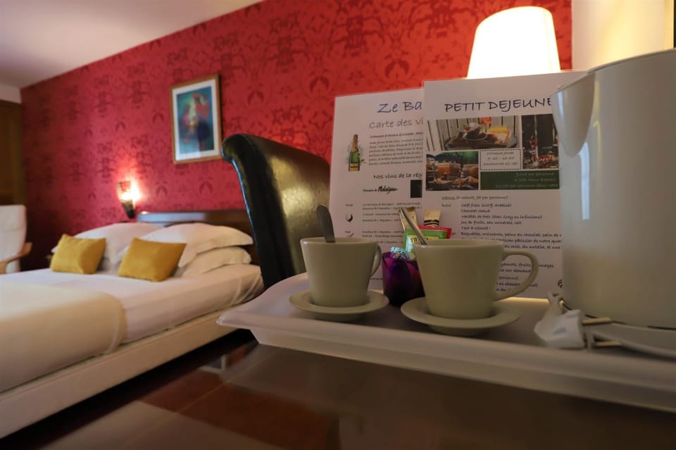 Coffee/tea facilities