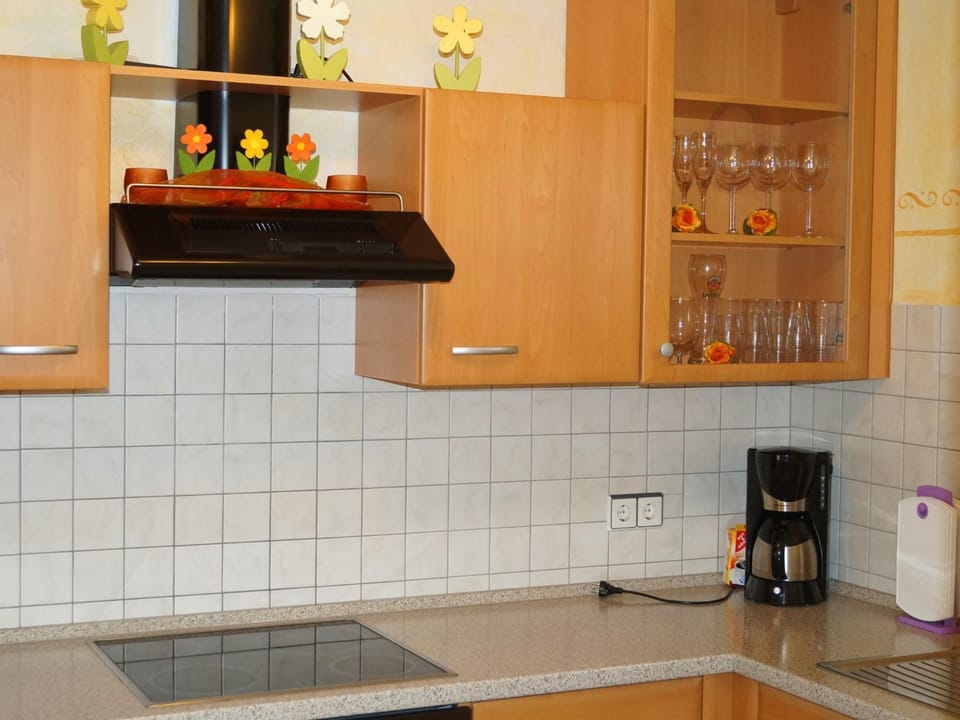 Kitchen or kitchenette, Decorative detail