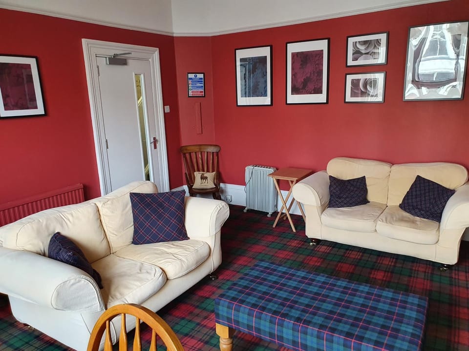 Communal lounge/ TV room, Lounge or bar, Internal: Not applicable to any particular room