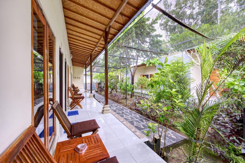 Property building, Day, Garden, View (from property/room), Balcony/Terrace, Seating area, Garden view
