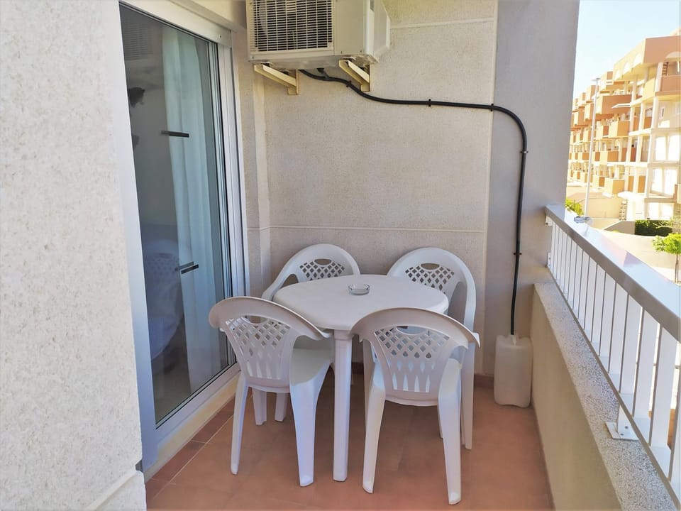 Day, View (from property/room), Balcony/Terrace, Balcony/Terrace, Quiet street view