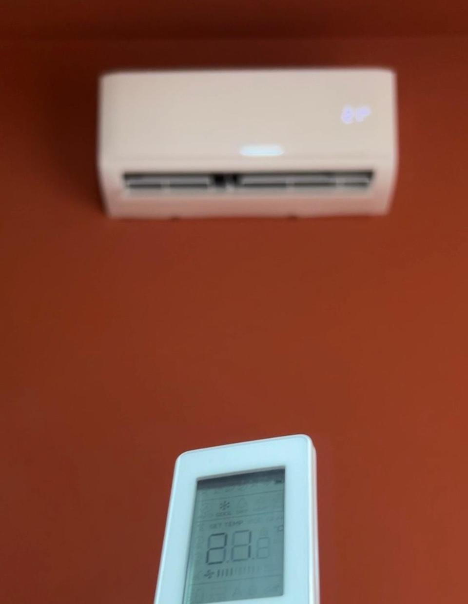 Bedroom, air conditioner