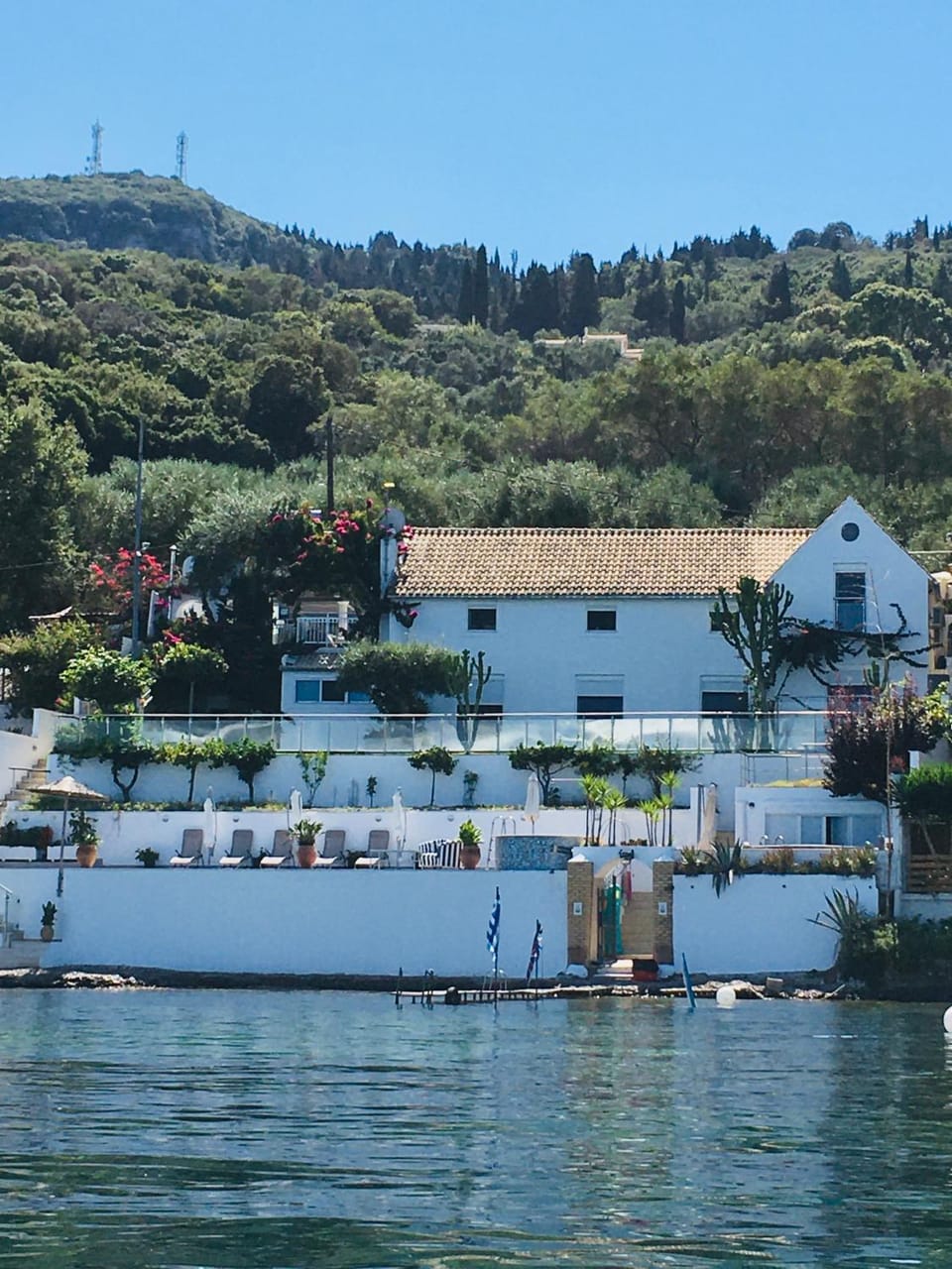 Property building, Sea view, Swimming pool