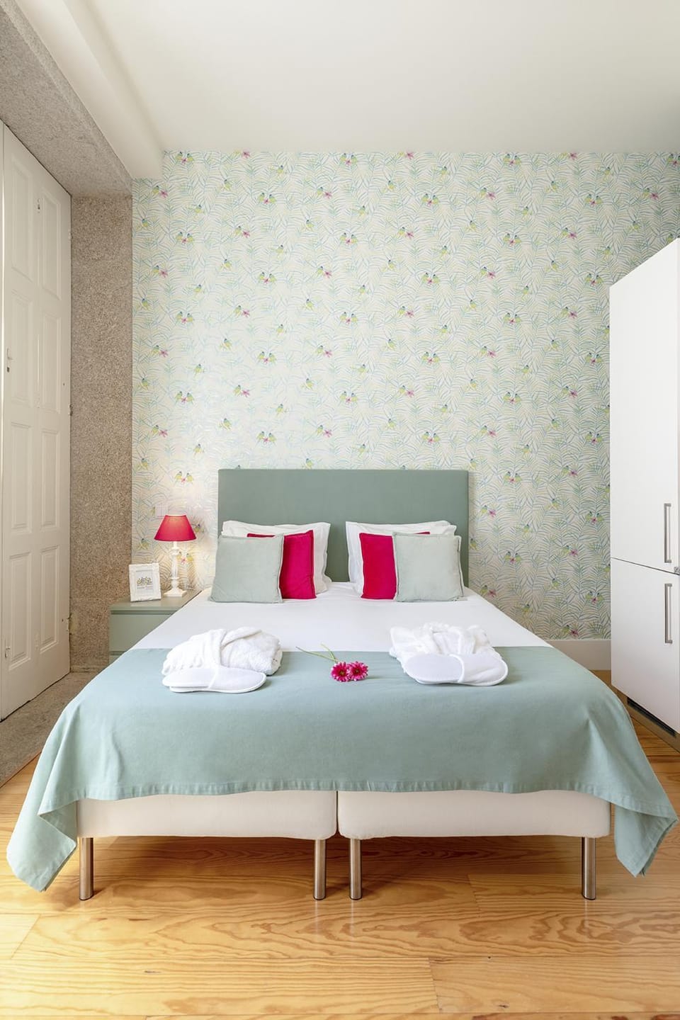 Bed, Bedroom, wardrobe