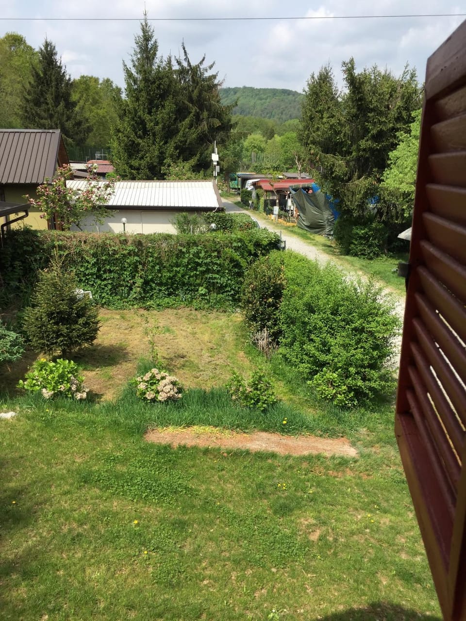 Garden view, Street view