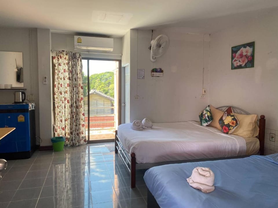Jenny Hostel HuaHin Bed and Breakfast in Hua Hin District