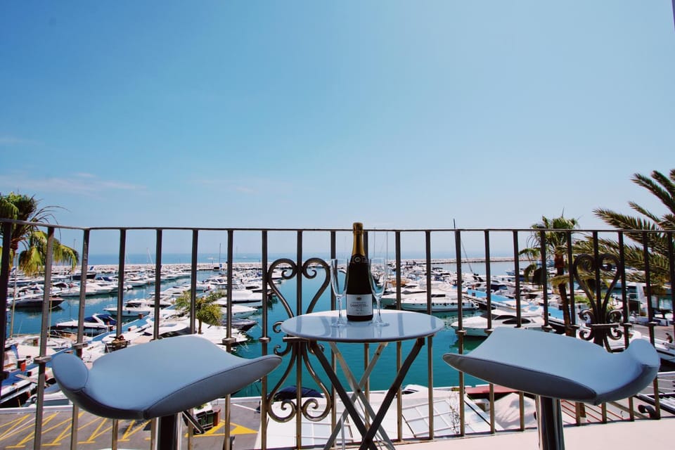 View (from property/room), View (from property/room), Living room, Sea view, Sea view
