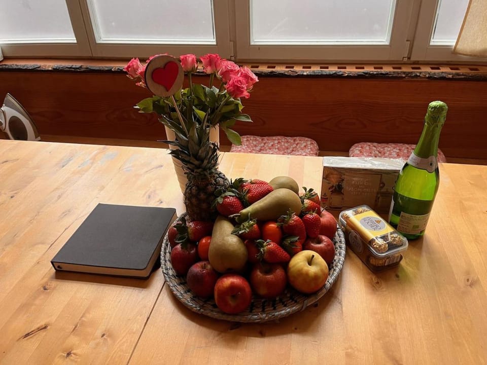 Food, Alcoholic drinks