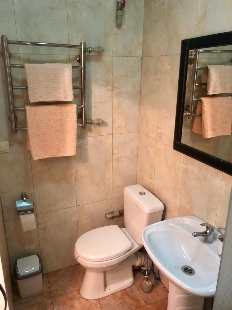 Alexandrovsky Avenue Apartment in Odessa