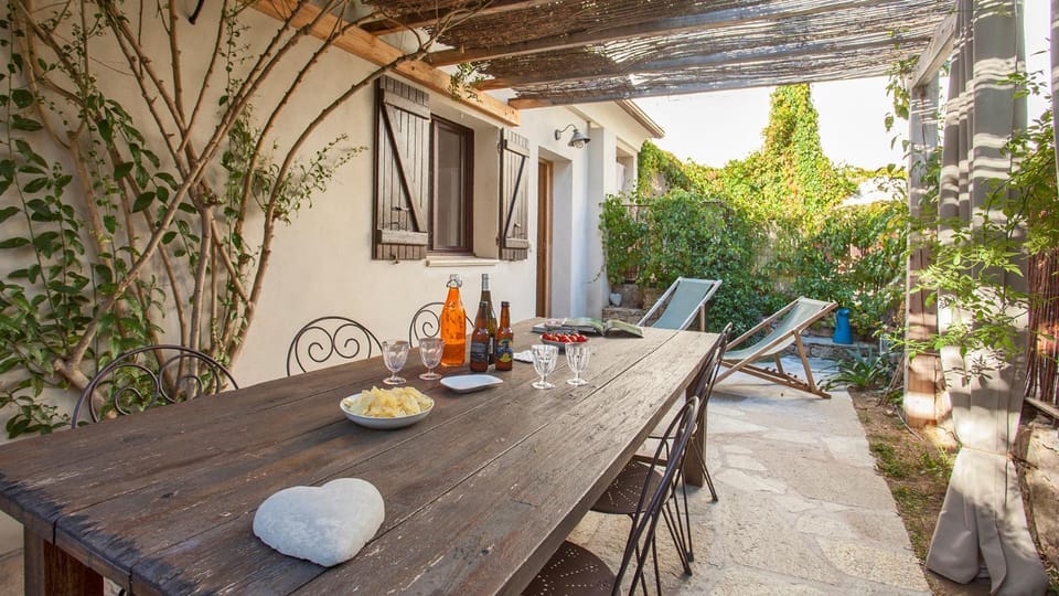 View (from property/room), Balcony/Terrace, Garden view, sunbed