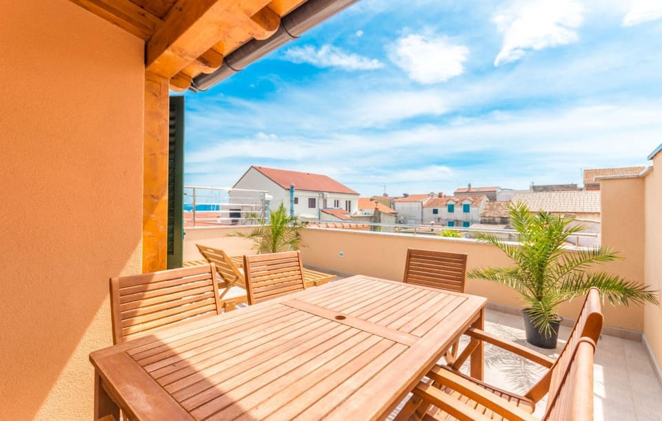 Day, Balcony/Terrace, On site, City view, Sea view, Street view