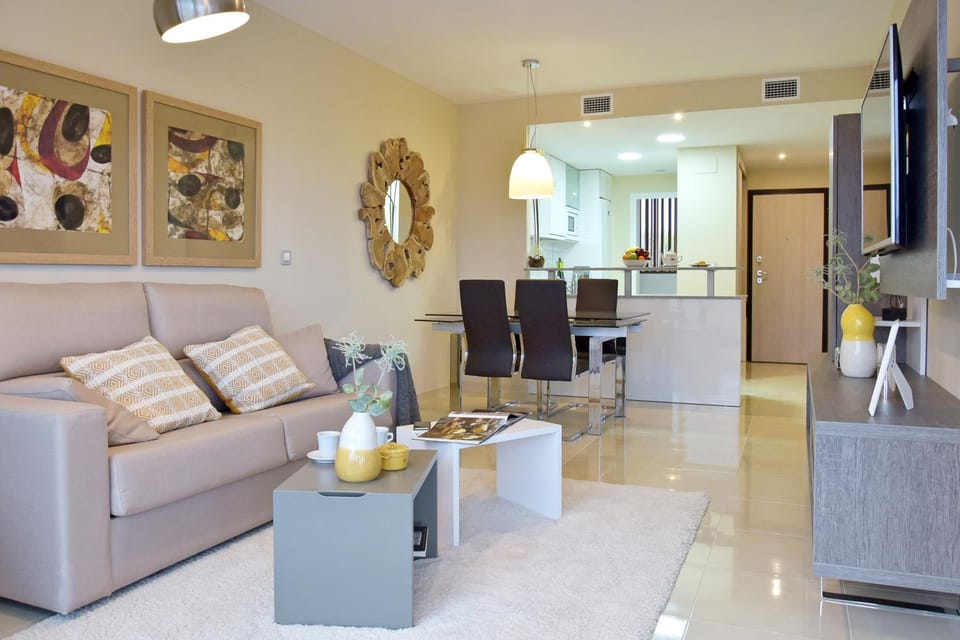 Living room, Dining area