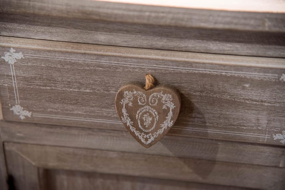 Decorative detail, Bedroom