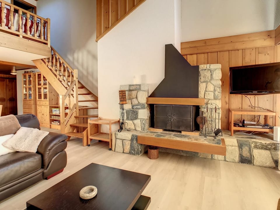 Living room, flat iron