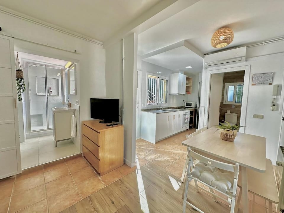 Casa independiente-Garden-Views-2 bedrooms House in Barcelona