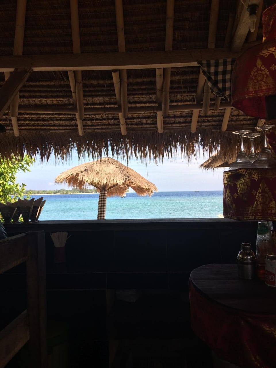 Restaurant/places to eat, Lounge or bar, Beach, Alcoholic drinks, Non alcoholic drinks