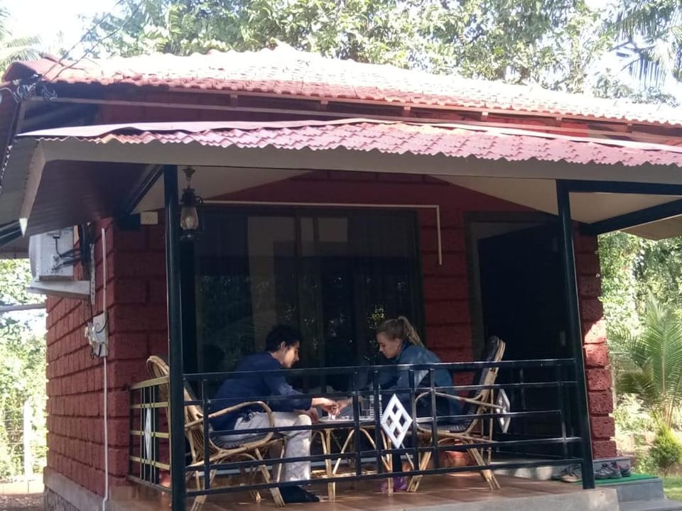 Red Roof Farmhouse Farm Stay in Maharashtra