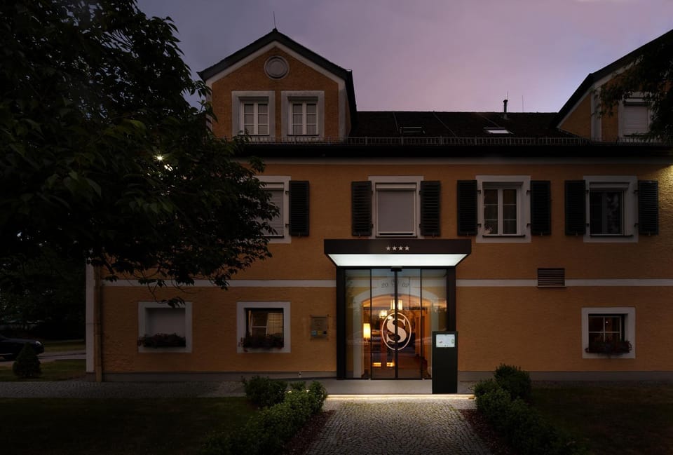 Facade/entrance, Sunset