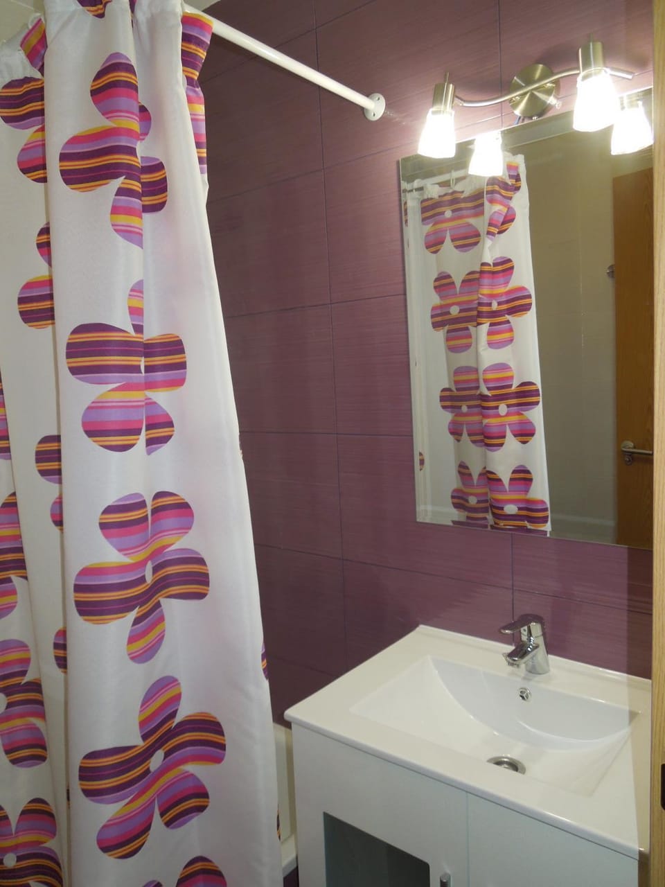 Pension Cuatro Torres Bed and Breakfast in Madrid
