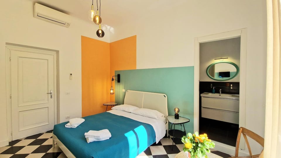 Bed, Bedroom, air conditioner