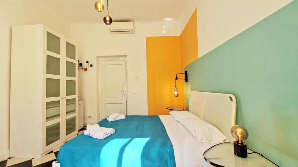 Bed, Photo of the whole room, Bedroom, wardrobe, air conditioner