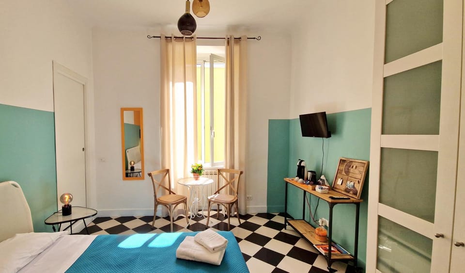 Bed, TV and multimedia, Photo of the whole room, hair dresser, minibar, wardrobe