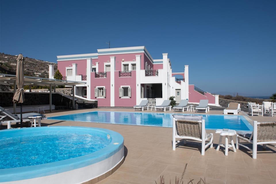 Rose Suites Apartment in Santorini