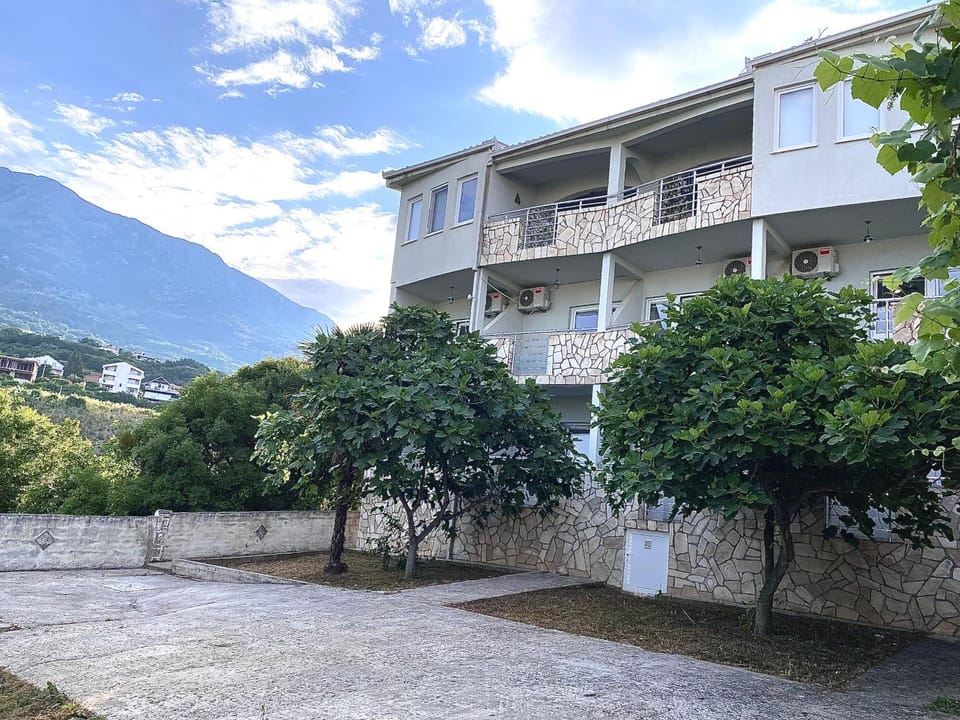vila Rosmarin Apartment in Ulcinj Municipality
