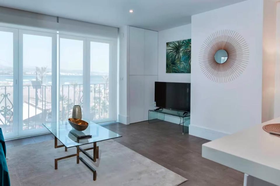 210 Puerto Banus Marbella best Front Line Sea View Apartment in Marbella