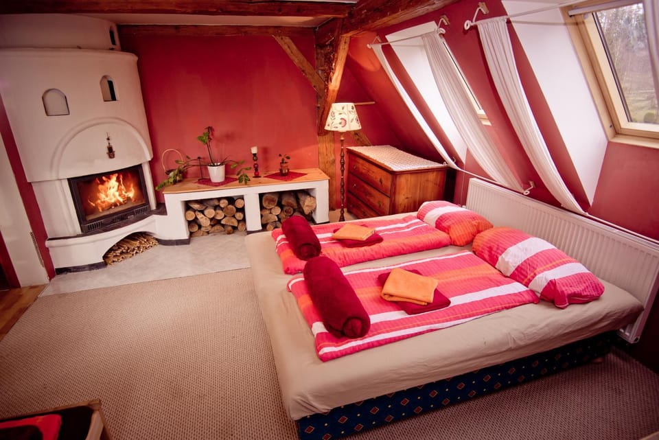 Bed, Bedroom