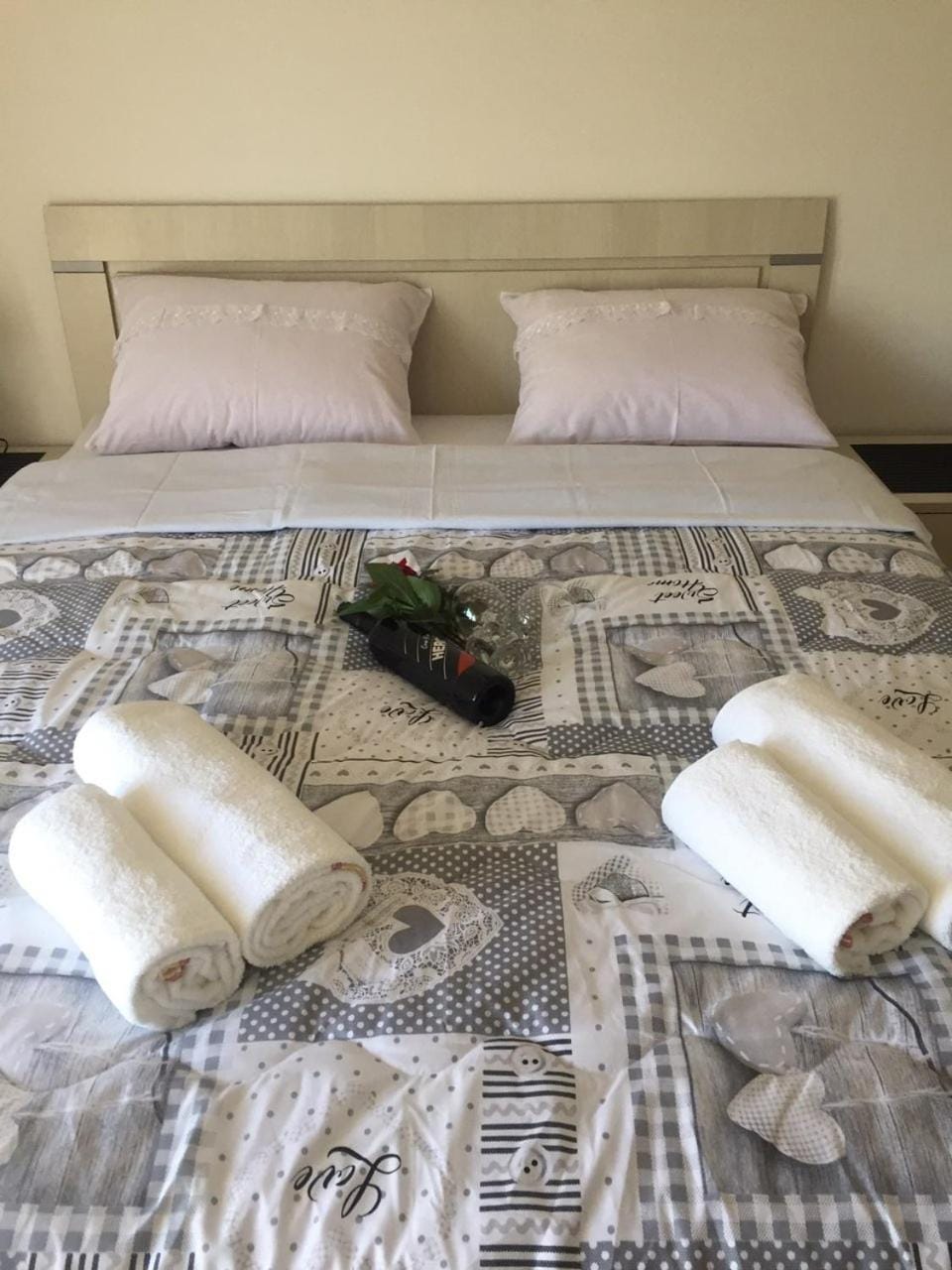 Bed, Photo of the whole room, Bedroom, Area and facilities, towels