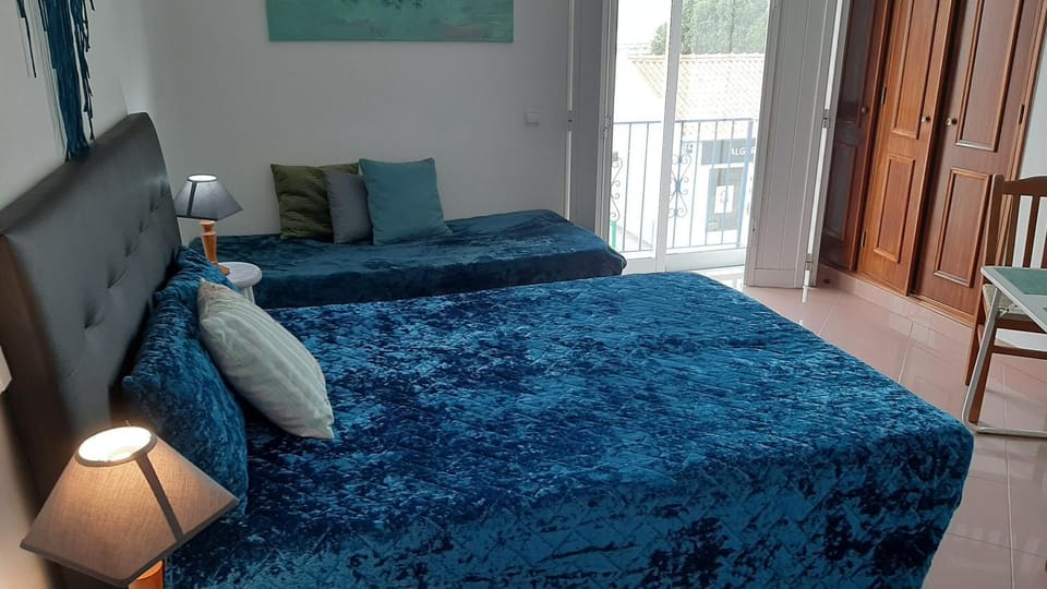 Sagres Sunny Room with private bathroom 300m from the beach Vacation rental in Sagres