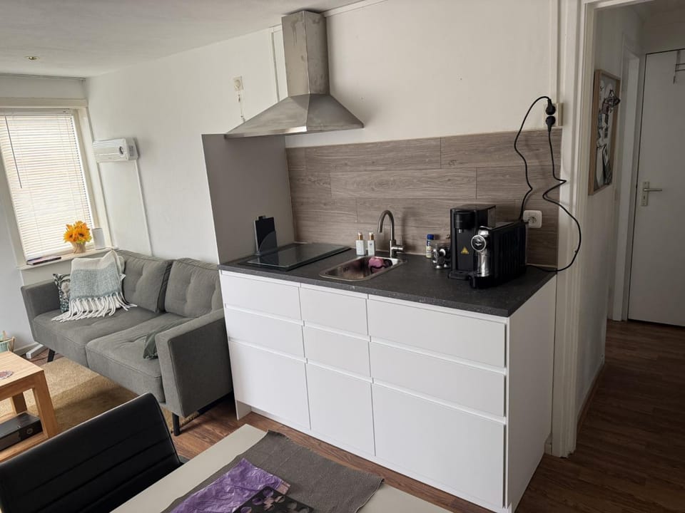 Living room, Dining area, kitchen