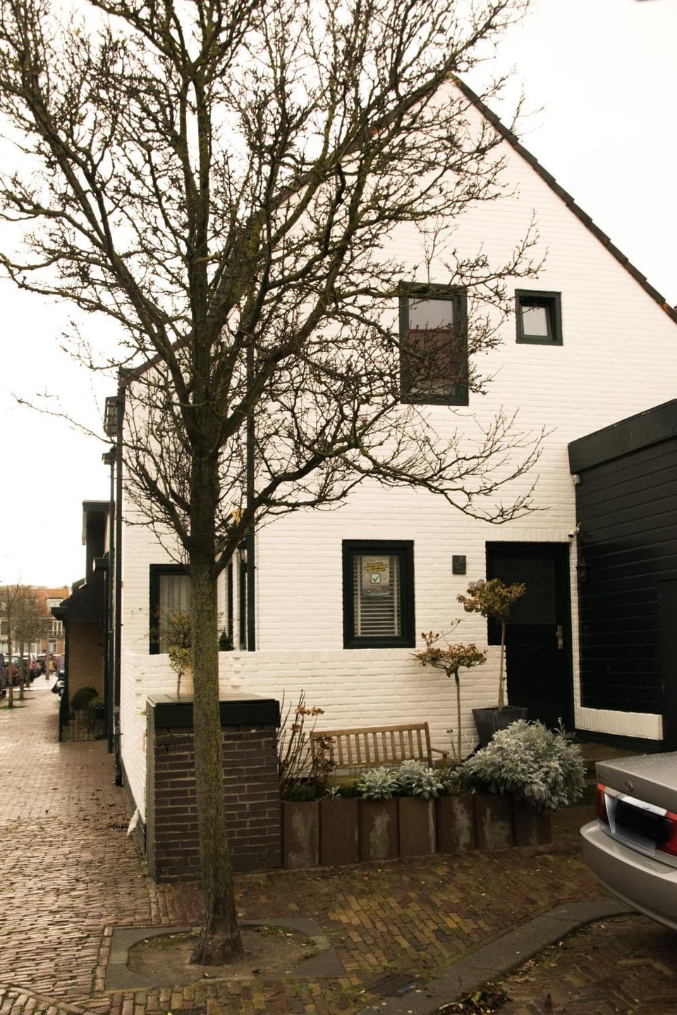 Facade/entrance