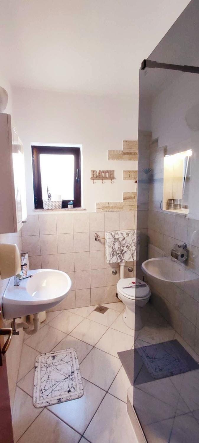Shower, Toilet, Bathroom