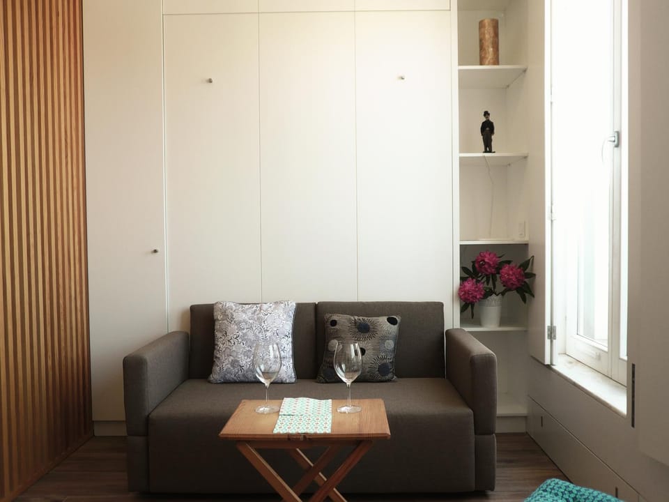 Carlos Alberto Balcony APT Bed and Breakfast in Porto